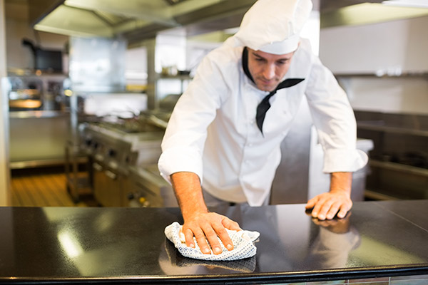 Schoonmaalmiddelen voor de keuken